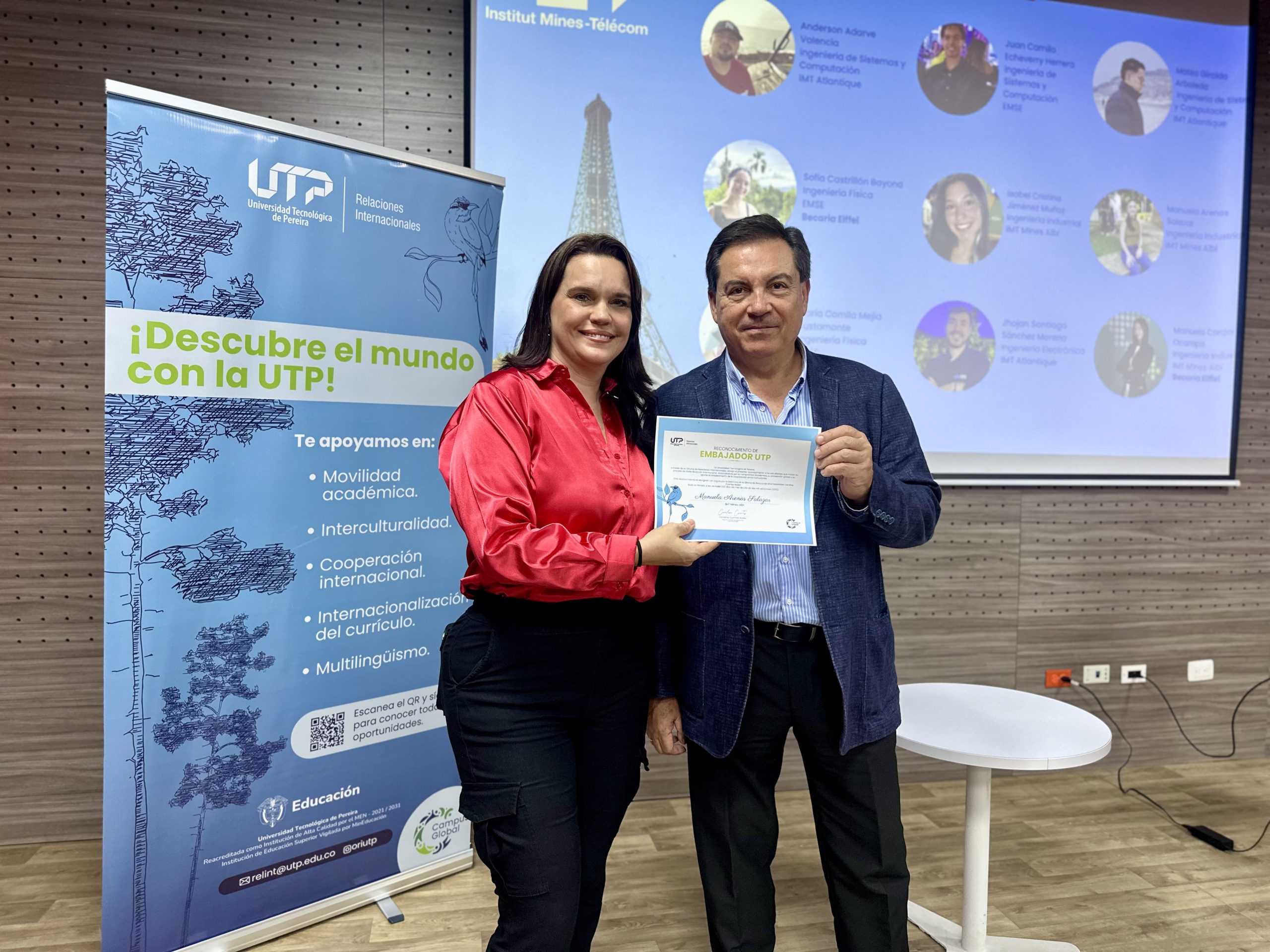El 22 de julio se llevó a cabo el acto de despedida y entrega de reconocimientos como Embajadores UTP, a 26 estudiantes que  iniciaron su proceso de Doble Titulación con la oportunidad de enriquecer su formación académica en universidades de España, México y Francia. Esta iniciativa permite obtener un título de la UTP y otro de la institución extranjera, ampliando el perfil profesional.