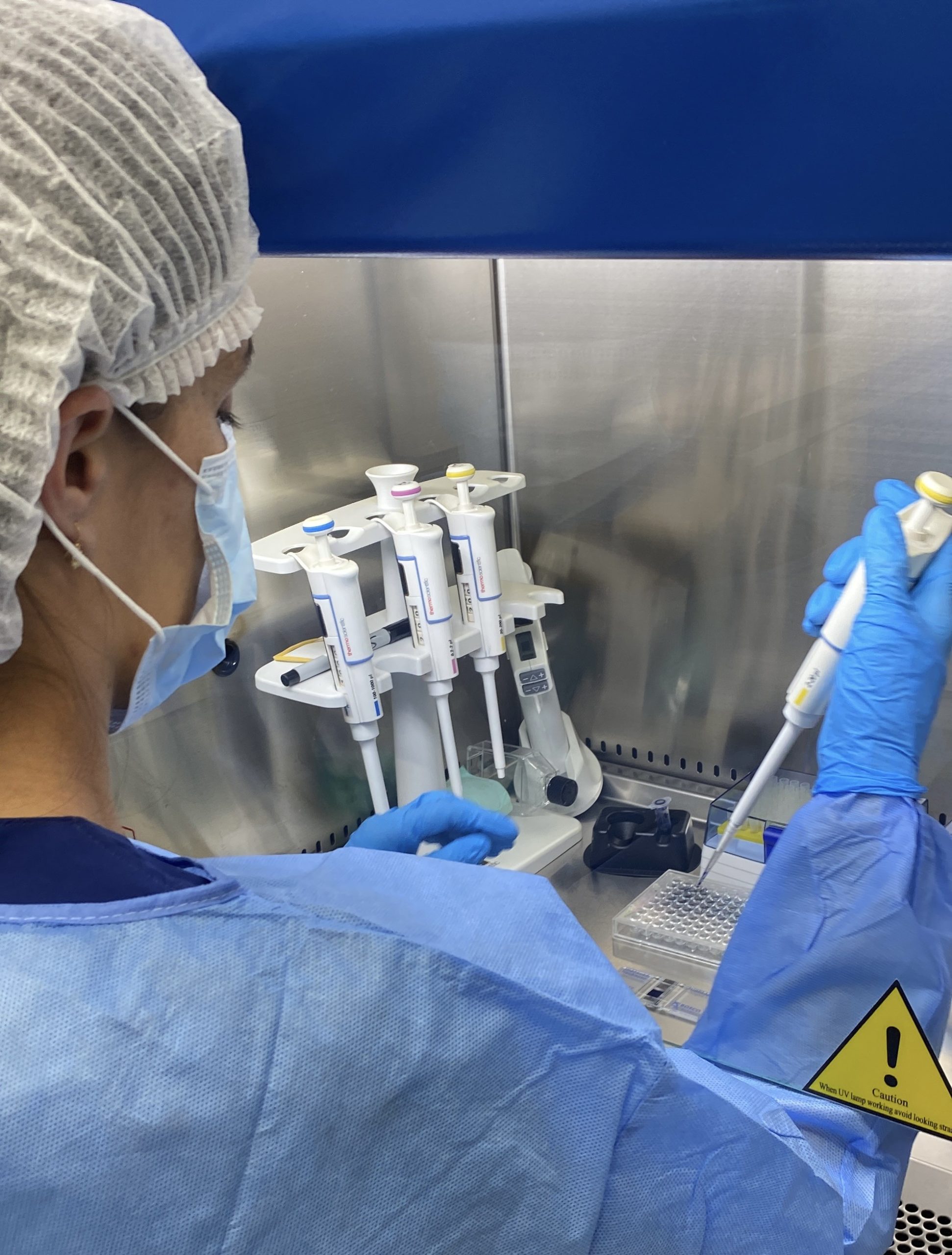 El Grupo de Investigación en Fisiología Celular y Aplicada de la Facultad de Ciencias de la Salud fue galardonado en el congreso más importante de endocrinología del país, destacando el papel de la ciencia básica en la comprensión y tratamiento de enfermedades crónicas.
