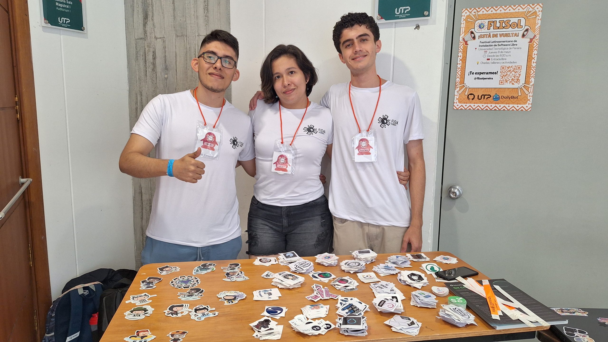 La Facultad de Ingeniería de la Universidad Tecnológica de Pereira fue el epicentro del conocimiento libre el pasado 8 de mayo, con la realización del Festival Latinoamericano de Instalación de Software Libre (FLISOL), uno de los eventos de tecnología comunitaria más grandes del continente. Este fue el tercer año consecutivo en que la UTP acogió esta iniciativa, promovida por líderes locales como Andrés Manuel Prieto Álvarez, organizador y vocero del evento.