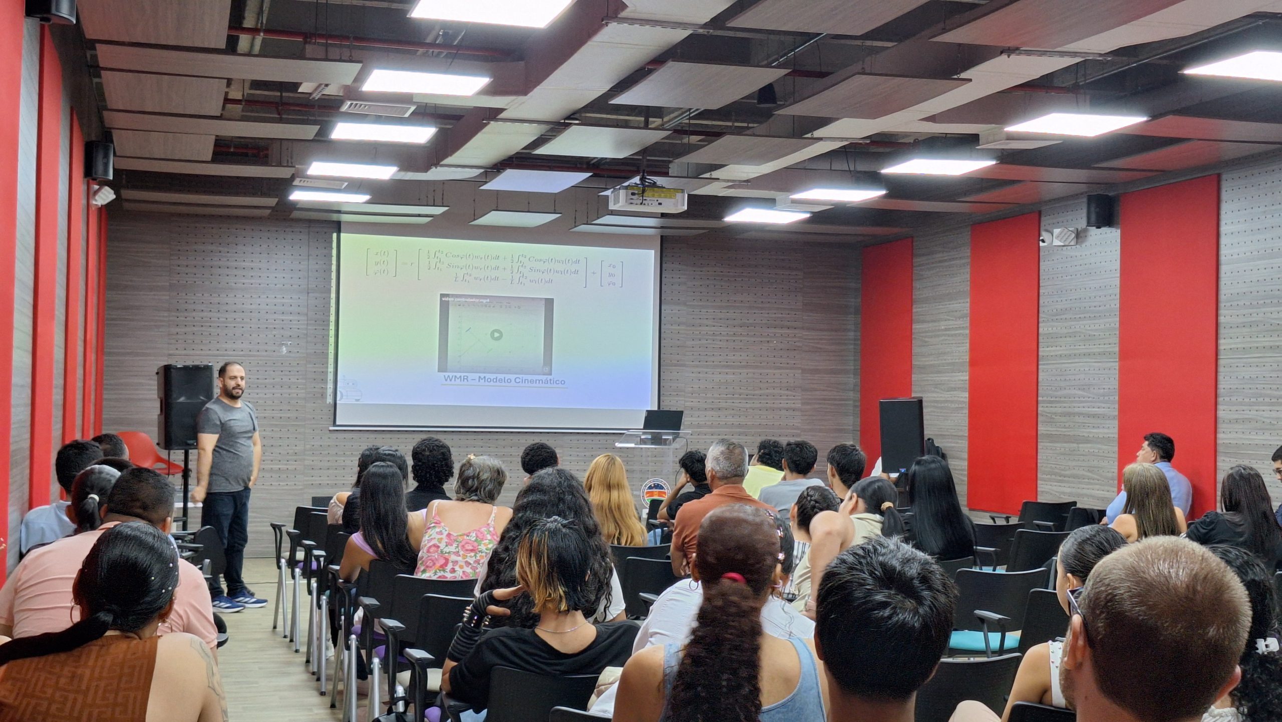 Con una emotiva ceremonia en las instalaciones de la Universidad Tecnológica de Pereira, se celebró el pasado jueves 22 de mayo la clausura de la tercera versión del programa Círculos Matemáticos, una iniciativa de la Sociedad Colombiana de Matemática, liderada en el Departamento de Risaralda por la Universidad Tecnológica de Pereira y la Universidad Católica de Pereira.