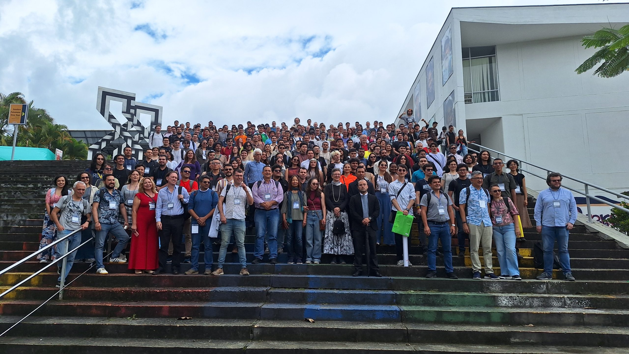 Del 2 al 6 de junio de 2025, la Universidad Tecnológica de Pereira fue el escenario del Vigésimo Cuarto Congreso Colombiano de Matemáticas, un evento bianual que congregó a más de 900 participantes nacionales e internacionales, consolidándose como un referente de la comunidad matemática del país. 