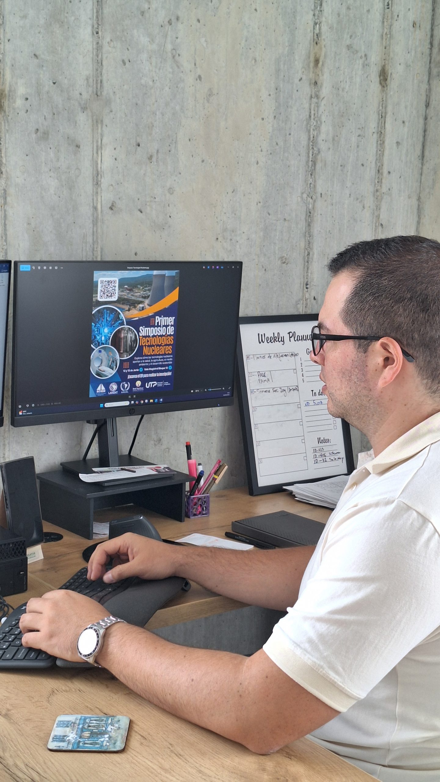 La Facultad de Ingenierías de la Universidad Tecnológica de Pereira será el escenario del Primer Simposio de Tecnologías Nucleares, un evento académico de alto nivel que se desarrollará los días 12 y 13 de junio en la Sala Magistral del Bloque 13 de la institución. Organizado en colaboración con la Red Nuclear Colombiana, el Acuerdo Regional de Cooperación para la Promoción de la Ciencia y la Tecnología Nucleares en América Latina y el Caribe (ARCAL), la Red Latinoamericana para la Educación y la Capacitación en Tecnología Nuclear (LANENT) y la Asociación Colombiana de Ingenieros (ACIEM), el simposio reunirá a expertos nacionales e internacionales para reflexionar sobre las aplicaciones pacíficas de la tecnología nuclear.