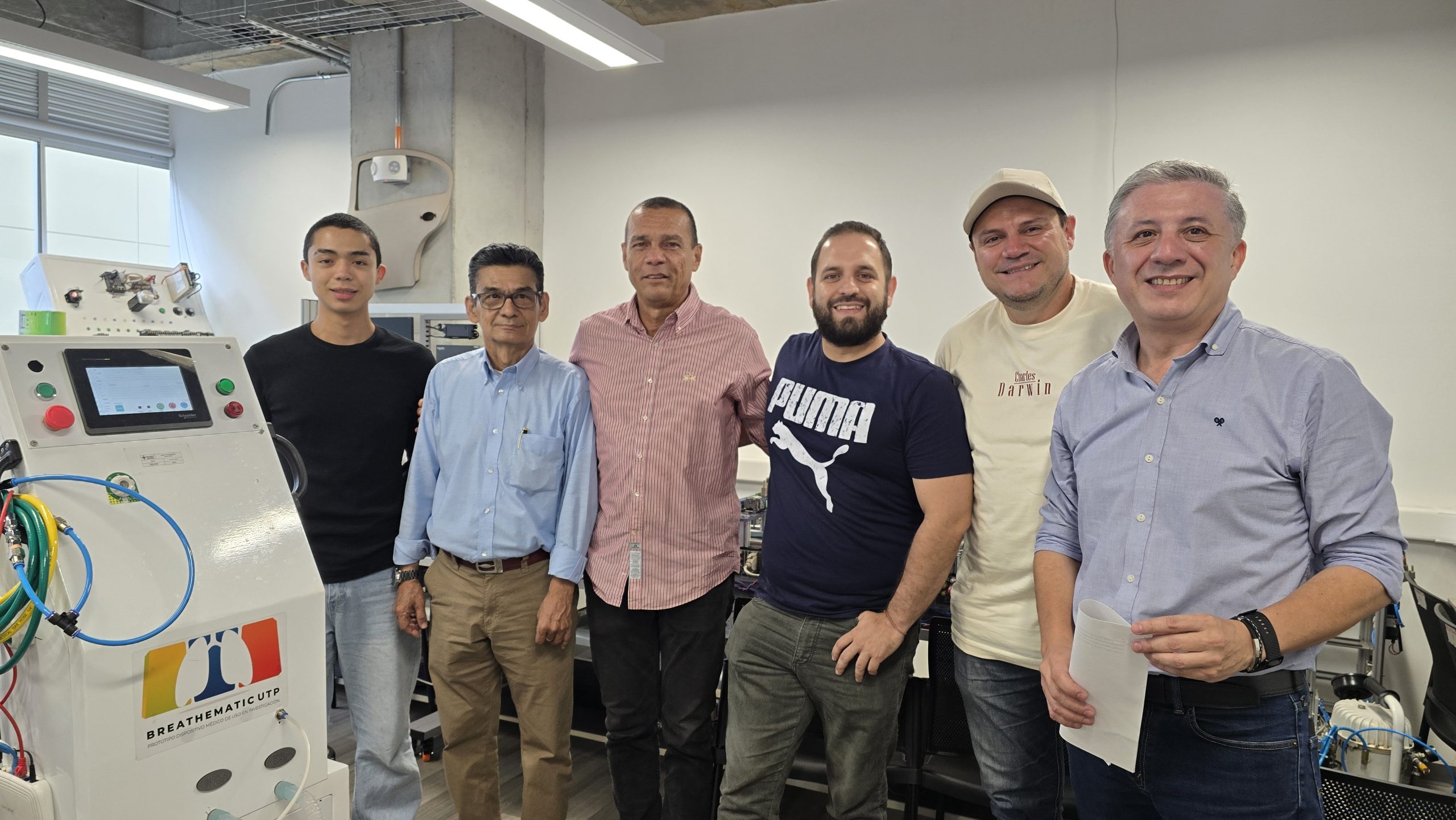 Del 25 al 29 de agosto, la Universidad Tecnológica de Pereira será el escenario de uno de los eventos académicos y tecnológicos más ambiciosos del año, el Primer Coloquio Internacional de Ciencia y Tecnología 2025 (CICTEC), en donde conjuntamente se realizará el Concurso Internacional de Robótica ARENA UTP 2025, que se enmarcan en una iniciativa de varias facultades y entidades aliadas que promete reunir a estudiantes, docentes, investigadores y entusiastas de la ciencia y la tecnología en un solo lugar.