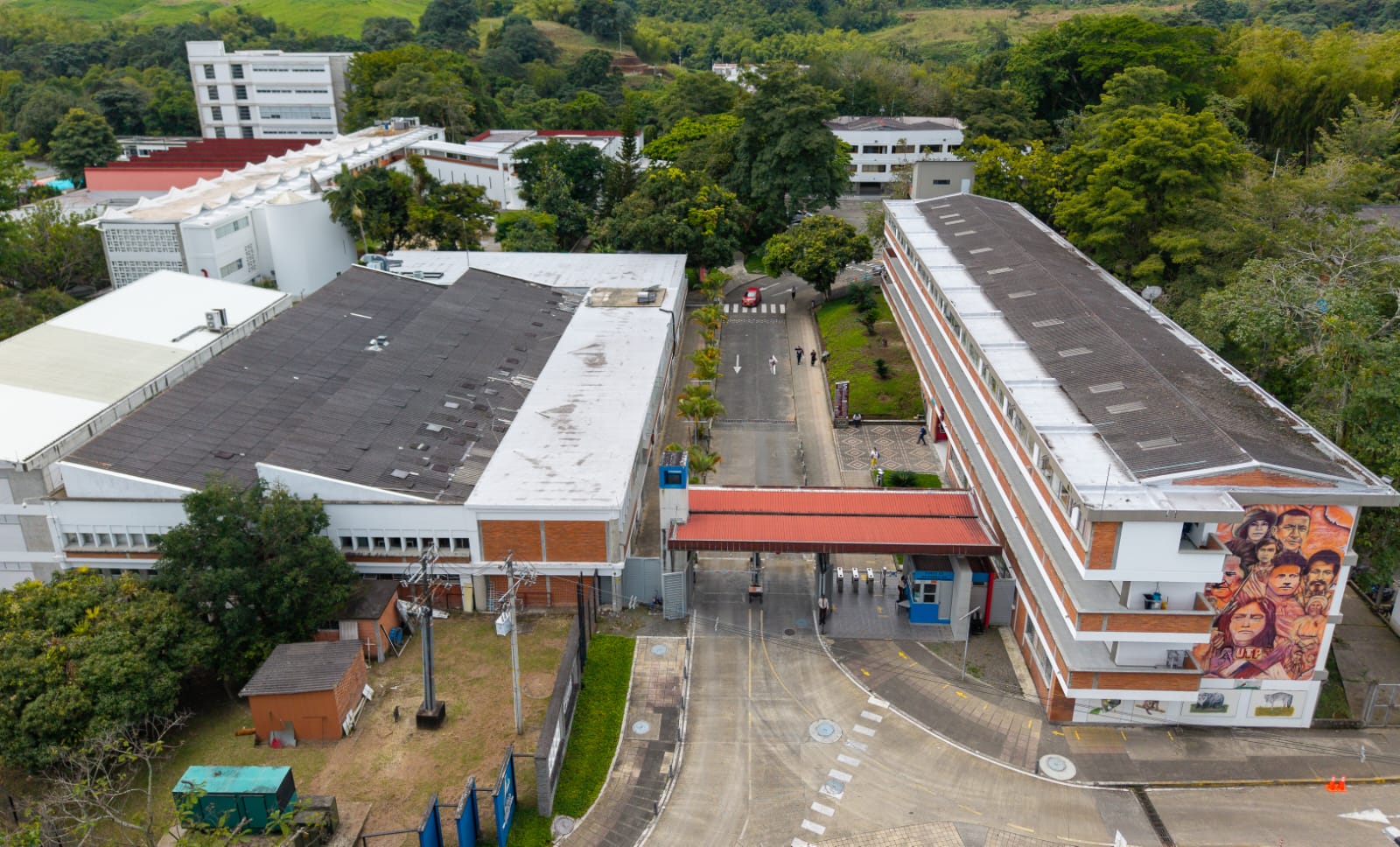 El Doctorado en Ciencias de la Educación de la Universidad Tecnológica de Pereira modalidad presencial y Acreditado de Alta Calidad por el MEN, se complace en informar a toda la comunidad universitaria que a partir del 01 de octubre de 2025, tendrá abiertas las inscripciones para la XVI cohorte.