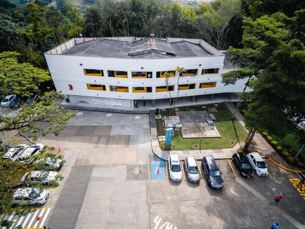 La Universidad Tecnológica de Pereira informa a los estudiantes que ingresan a primer semestre en el periodo académico 2025-2, que el plazo para realizar el pago de la matrícula es hasta el 10 de julio.