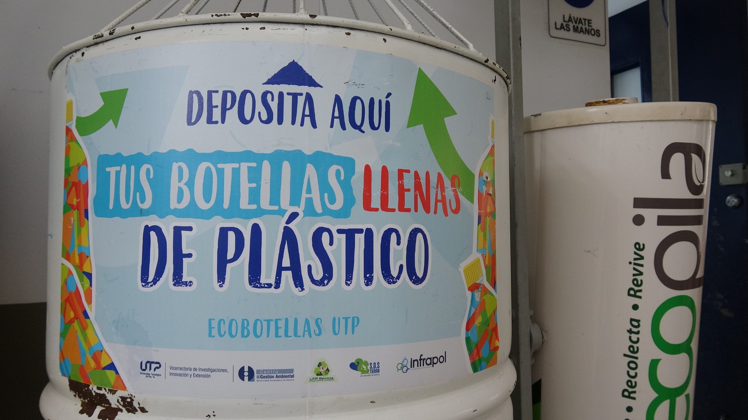 En 2025 se cumplen 15 años desde la adopción de la Política Ambiental de la Universidad Tecnológica de Pereira, un marco institucional que ha convertido a la UTP en referente nacional e internacional en sostenibilidad. Respaldada por el Acuerdo del Consejo Superior N. 41 de 2010 y actualizada en diciembre de 2023, esta política ha respondido a los desafíos contemporáneos en materia de conservación, gestión de recursos, educación ambiental y cumplimiento normativo.