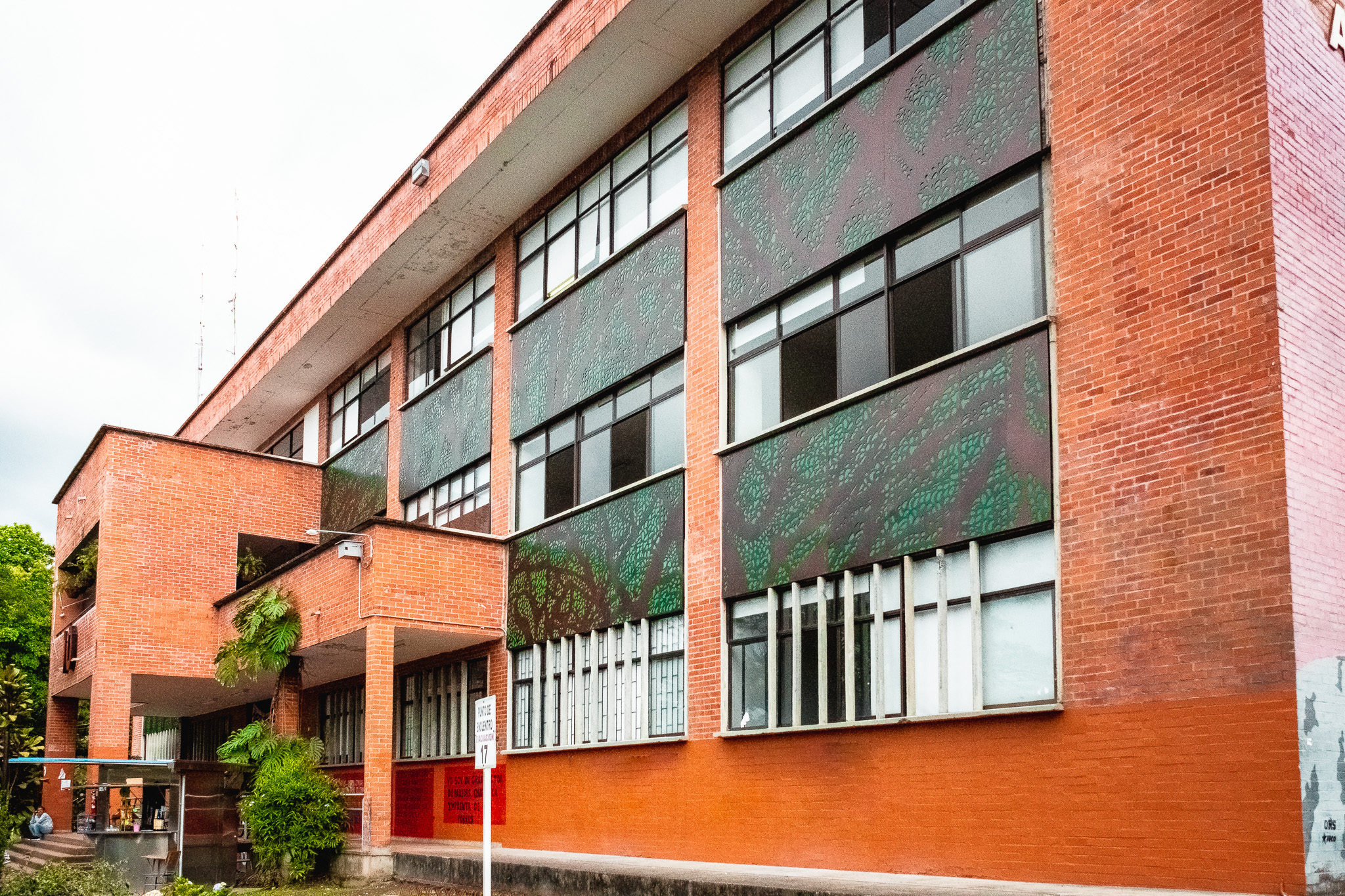 La Facultad de Ciencias Ambientales de la Universidad Tecnológica de Pereira ha publicado las resoluciones de las convocatorias para la designación de directivos y representantes en diferentes instancias académicas y administrativas, en cumplimiento del calendario electoral vigente.