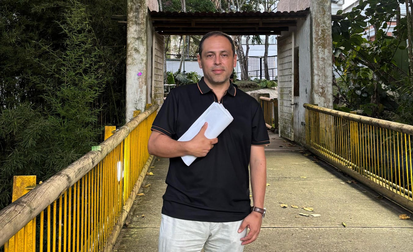 Con el objetivo de consolidar procesos participativos y avanzar en el fortalecimiento del quehacer académico y universitario, se realizó recientemente un importante encuentro entre los representantes profesorales de la Universidad Tecnológica de Pereira ante diferentes instancias institucionales, liderado por Andrés Escobar Mejía, representante de los docentes ante el Consejo Superior Universitario.