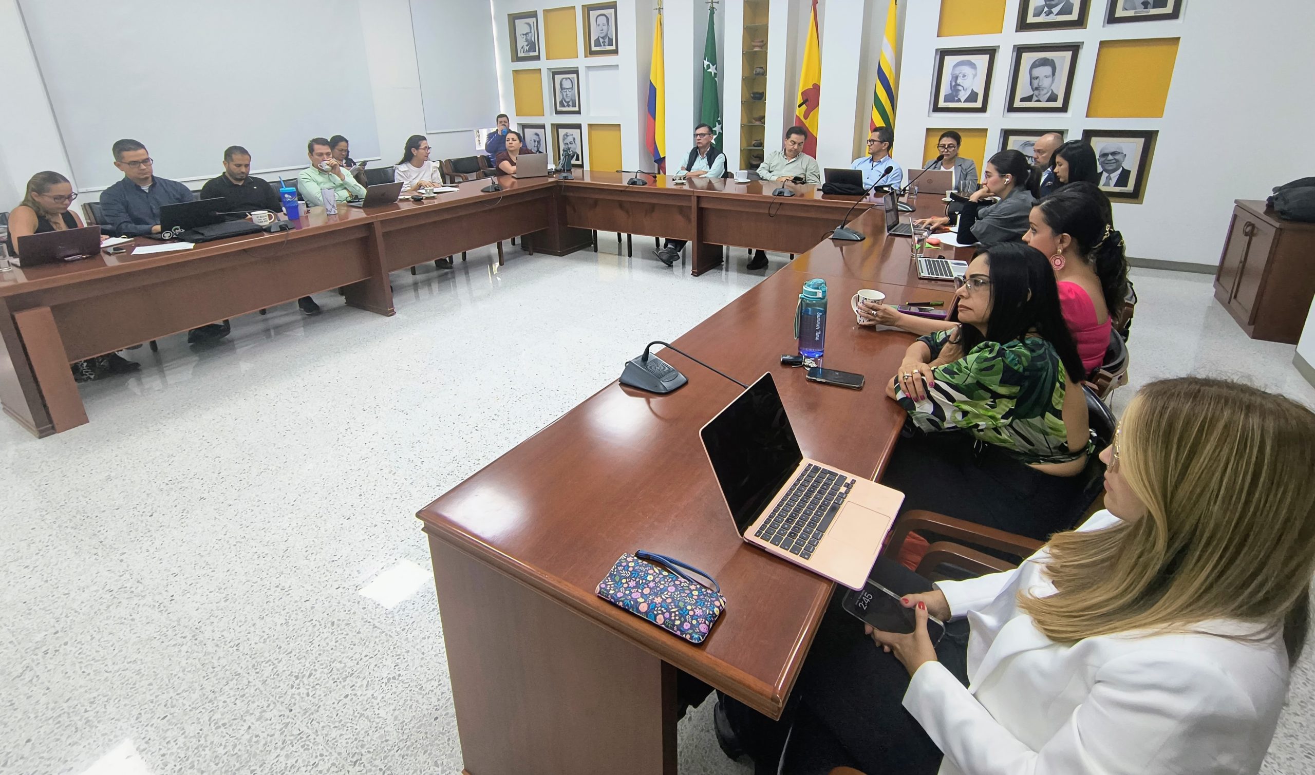UTP alcanza un 69,92% de avance en su Plan de Desarrollo Institucional y Autoevaluación Institucional en el primer semestre de 2025.