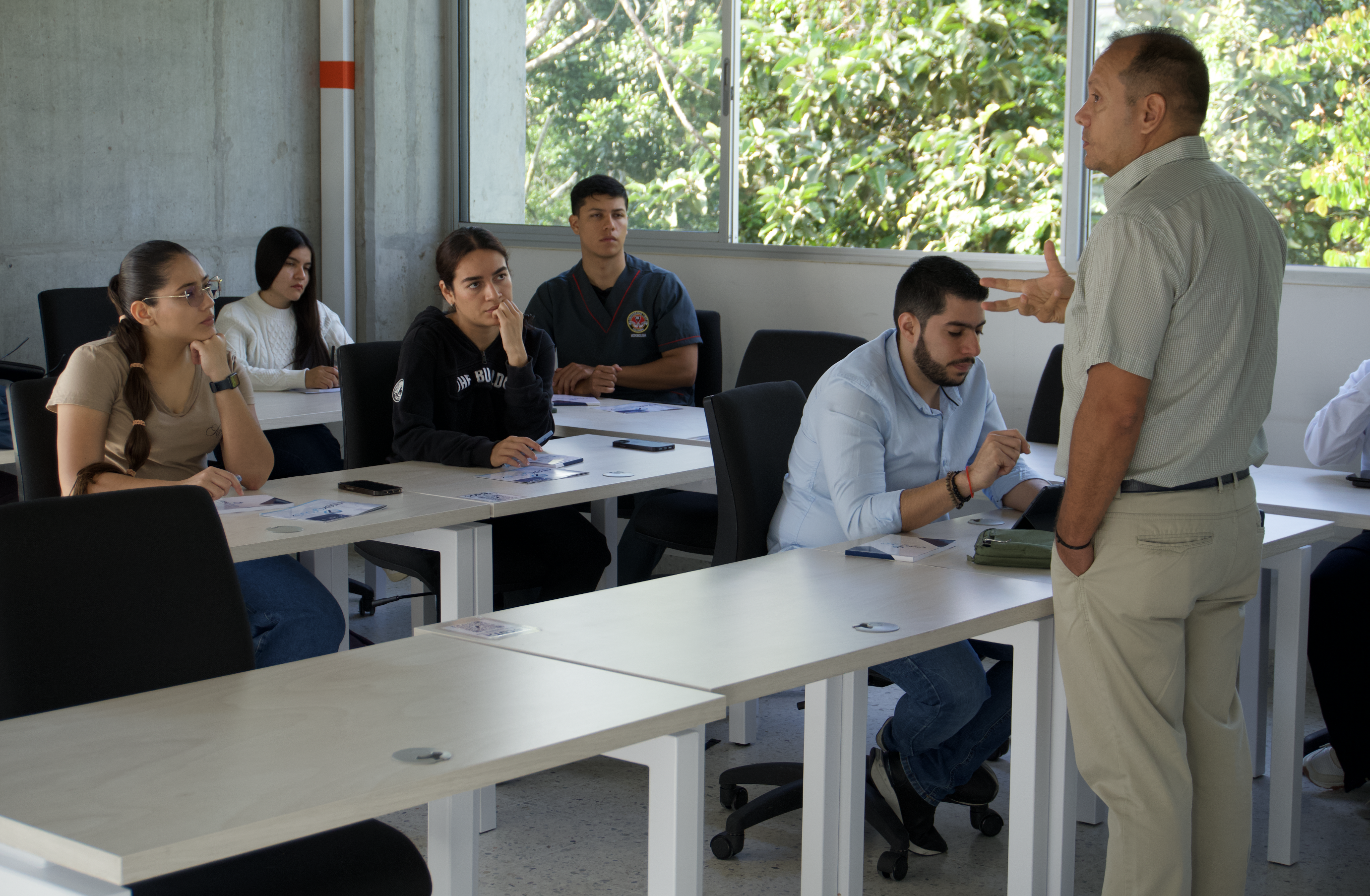 El CDTA le abrió las puertas al taller “Conecta Eje Cafetero”, una estrategia conjunta con la empresa Intekgroup en la que durante dos días se pudieron realizar actividades teórico-prácticas, integrando ciencia, agroindustria e innovación.