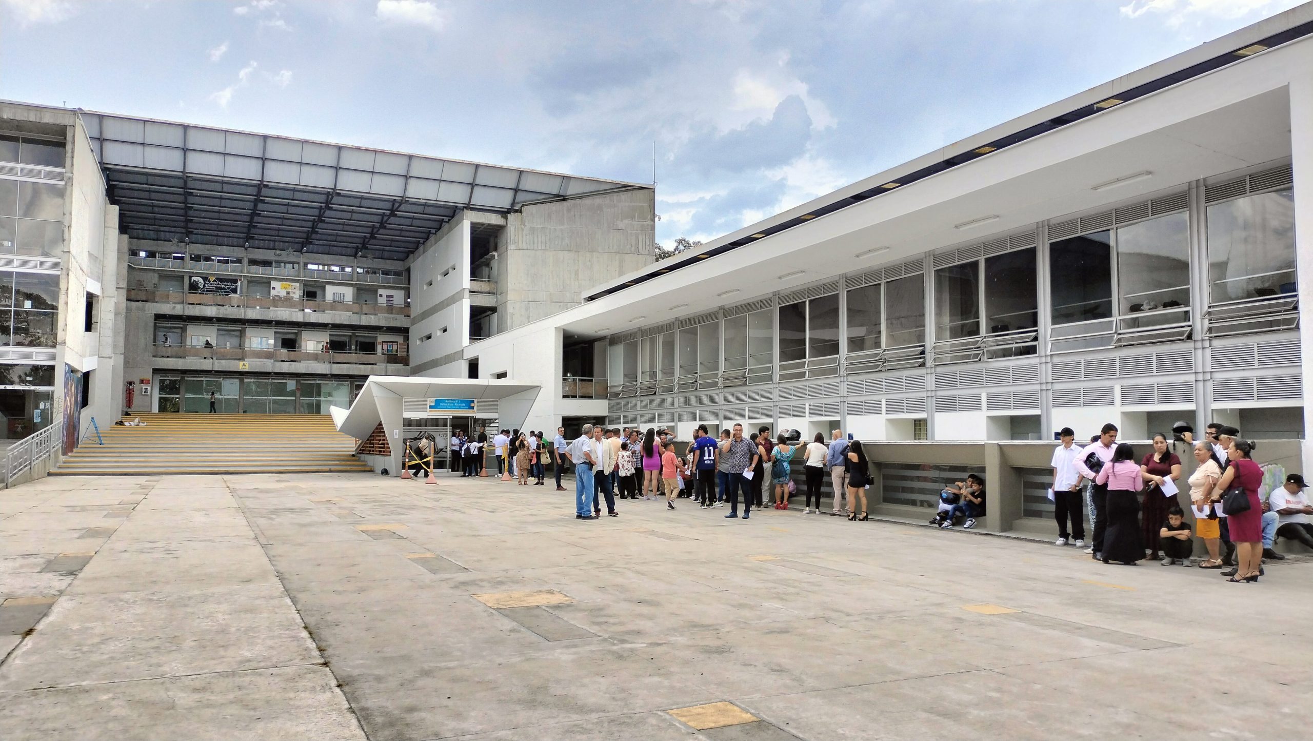 El próximo viernes 20 de septiembre, la Universidad Tecnológica de Pereira se convertirá en el escenario del Encuentro Nacional de la Asociación Colombiana de Facultades de Artes, ACOFARTES; un evento que reúne a diversas facultades de artes de universidades públicas y privadas de todo el país.