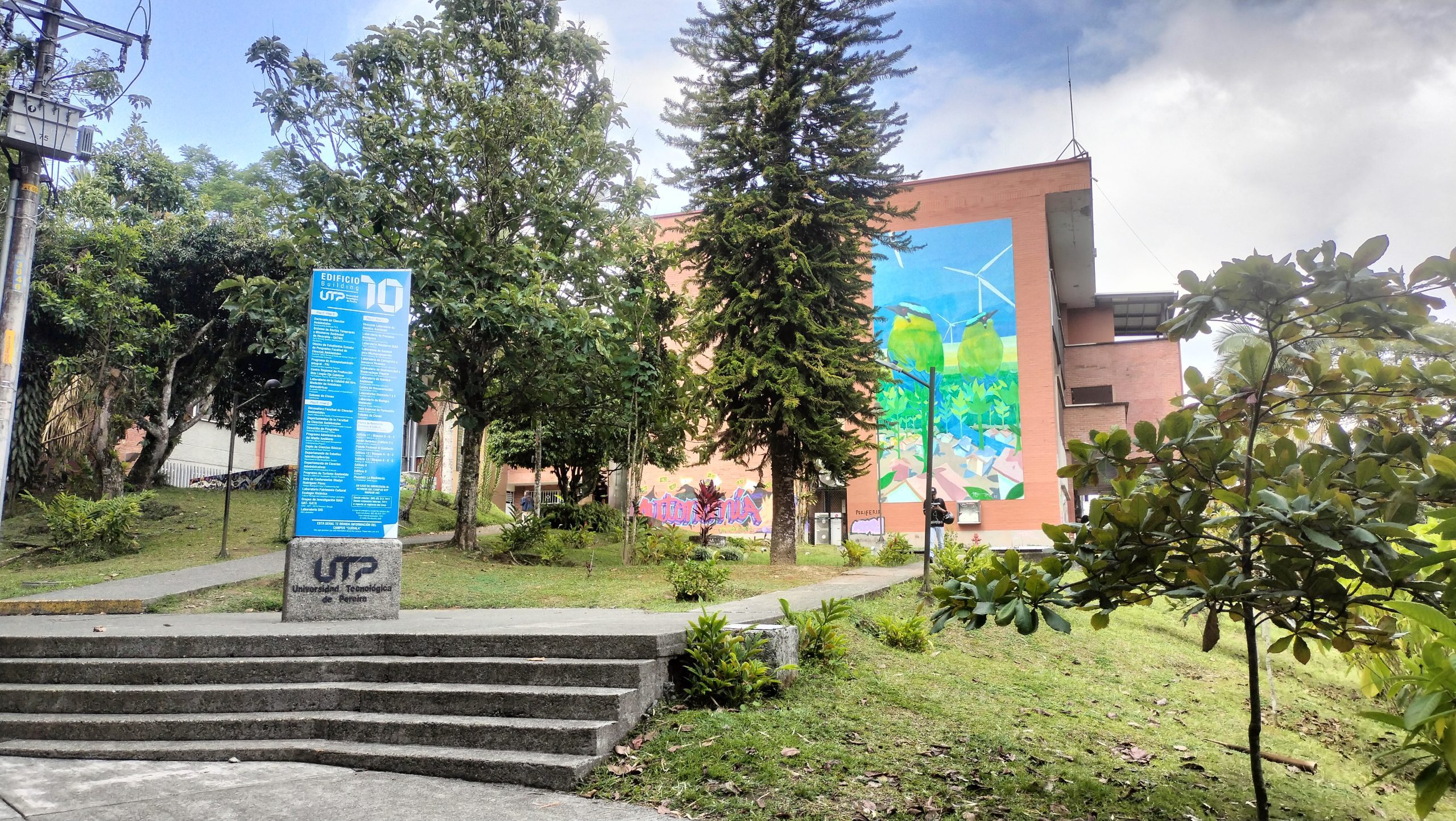 El Grupo de Investigación CREER de la Facultad de Ciencias Ambientales (FCA) de la Universidad Tecnológica de Pereira, liderado por la MSc. Sandra Esperanza Loaiza Rivera, avanza en el desarrollo del proyecto de investigación “Condiciones sistémicas para el emprendimiento innovador universitario en el departamento de Risaralda”. Esta iniciativa cuenta con el respaldo de la Vicerrectoría de Investigaciones, Innovación y Extensión (VIIE) de la UTP y de la Red Universitaria de Risaralda (RUN), y busca identificar y fortalecer los factores que impulsan el emprendimiento innovador en las universidades de la región.