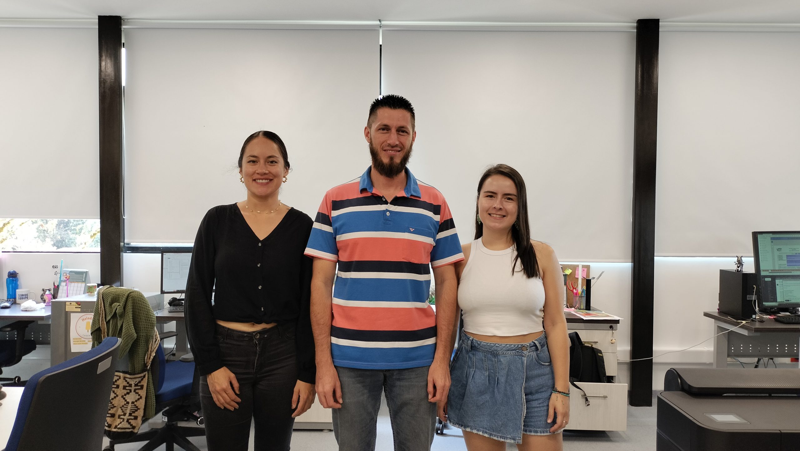 Desde 2008, el Grupo de Investigación en Ecología, Ingeniería y Sociedad, adscrito a la Facultad de Ciencias Ambientales de la Universidad Tecnológica de Pereira, ha venido desempeñando un papel fundamental en el monitoreo y la protección del entorno natural y social de Risaralda. Con cinco líneas de investigación activas: agroecología y soberanía alimentaria; biodiversidad y servicios ecosistémicos; ecología de los ecosistemas andinos; educación y ciencia ciudadana; e ingeniería ecológica; el grupo ha generado un impacto significativo tanto en la universidad como en la región.