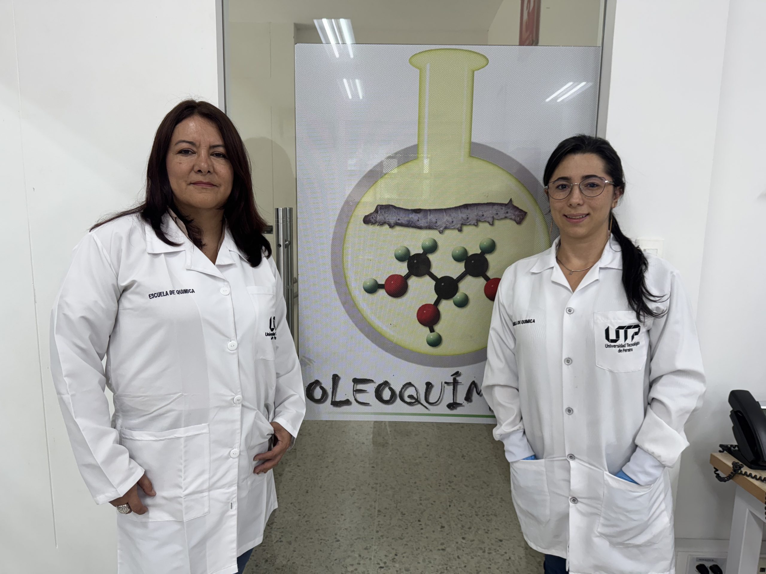 En un notable avance dermocosmético, el grupo de investigación Oleoquímica de la Universidad Tecnológica de Pereira (UTP) trabaja en el desarrollo de un producto innovador con efecto fotoprotector, que promete transformar un humilde capullo de gusano en una oportunidad de alto valor añadido para el cuidado de la piel.