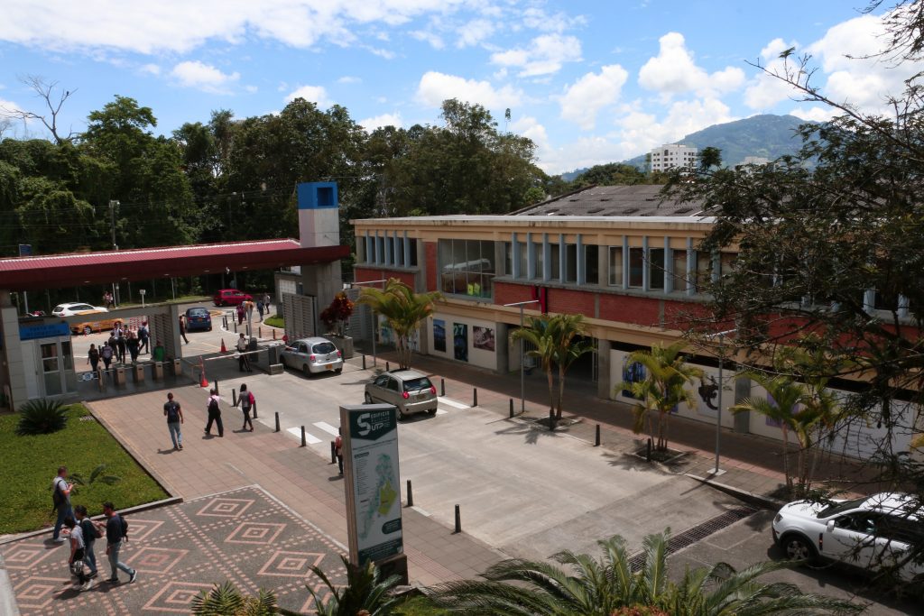 Según los resultados del The World University Rankings 2025, realizado por la firma internacional británica Times Higher Education- THE, la Universidad Tecnológica de Pereira por tercer año consecutivo está entre las mejores universidades de Colombia.