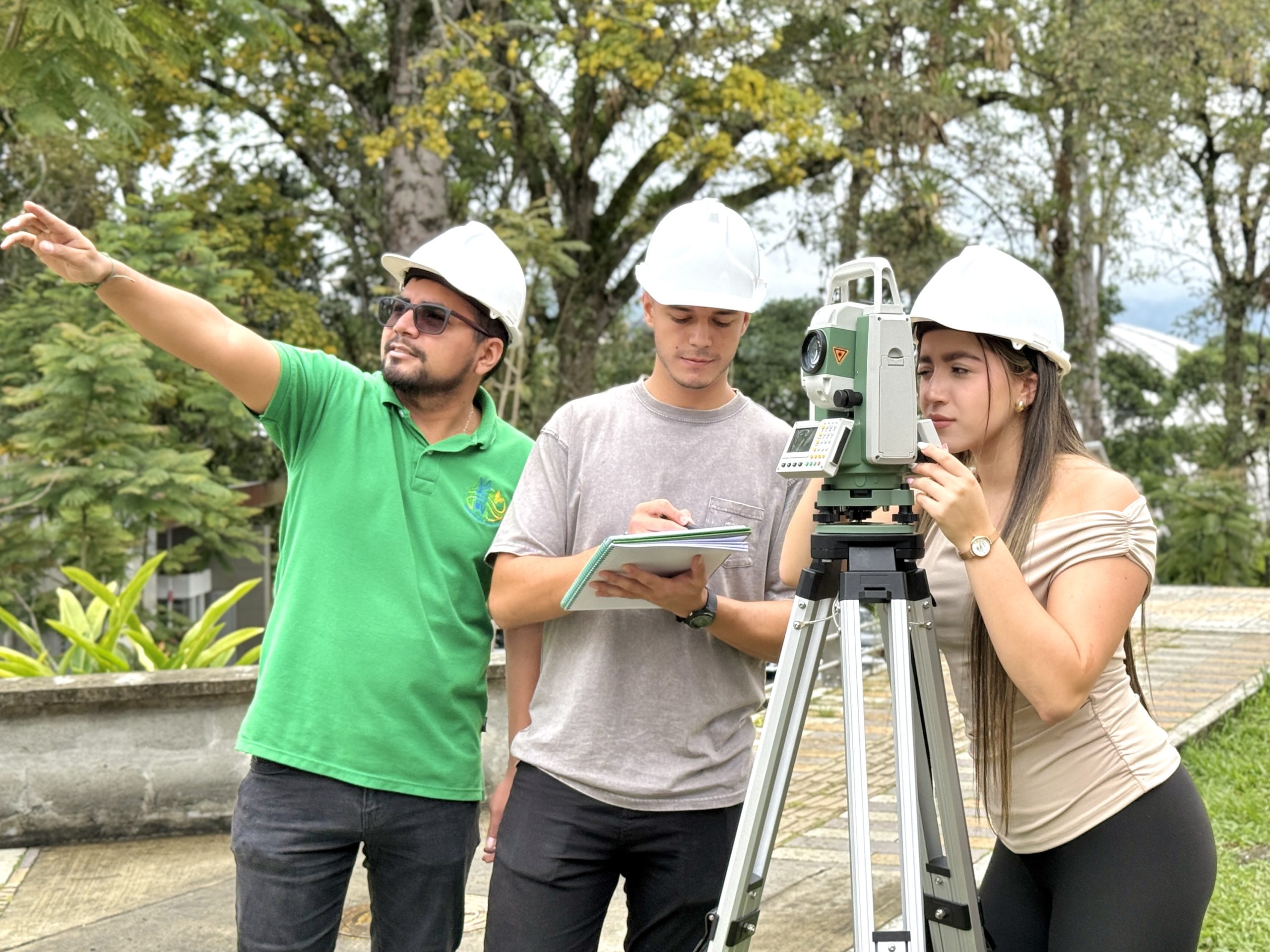 Como parte del proceso de rendición de cuentas permanente de la Universidad Tecnológica de Pereira, la Facultad de Mecánica Aplicada presenta su Informe de Gestión 2024, en el que resalta avances significativos en formación, investigación, internacionalización, bienestar institucional y sostenibilidad.