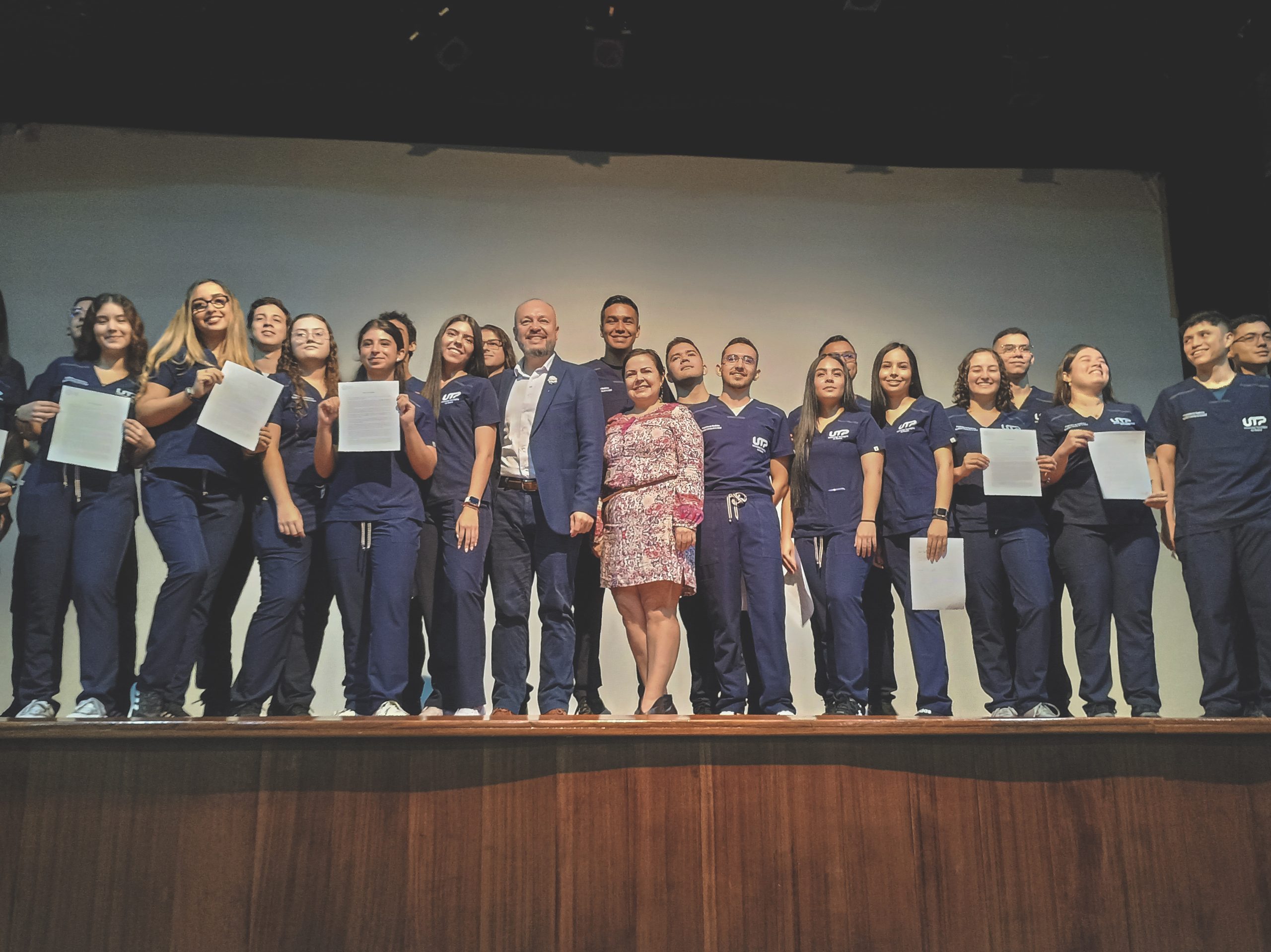 La Facultad de Ciencias de la Salud de la Universidad Tecnológica de Pereira (UTP) continúa impulsando su compromiso con la formación de profesionales de alta calidad mediante la renovación curricular del programa de Medicina, un proceso que tuvo un paso significativo con el taller realizado el pasado viernes 15 y que se extenderá hasta el 22 de noviembre.