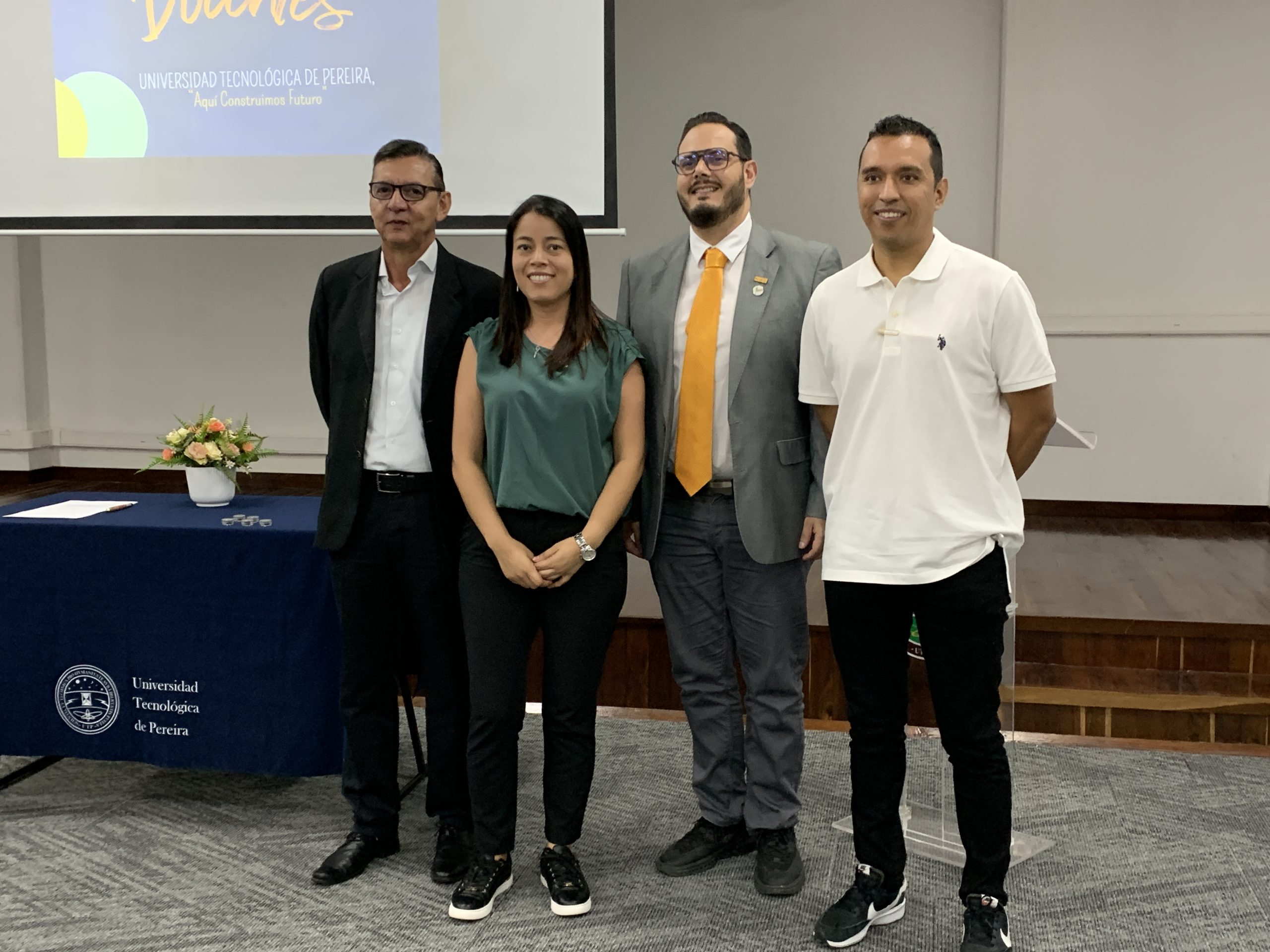 En un acto solemne y lleno de significado, la Universidad Tecnológica de Pereira celebró la posesión de sus nuevos docentes de planta, quienes llegan a fortalecer las facultades y departamentos de la institución con su experiencia y compromiso.