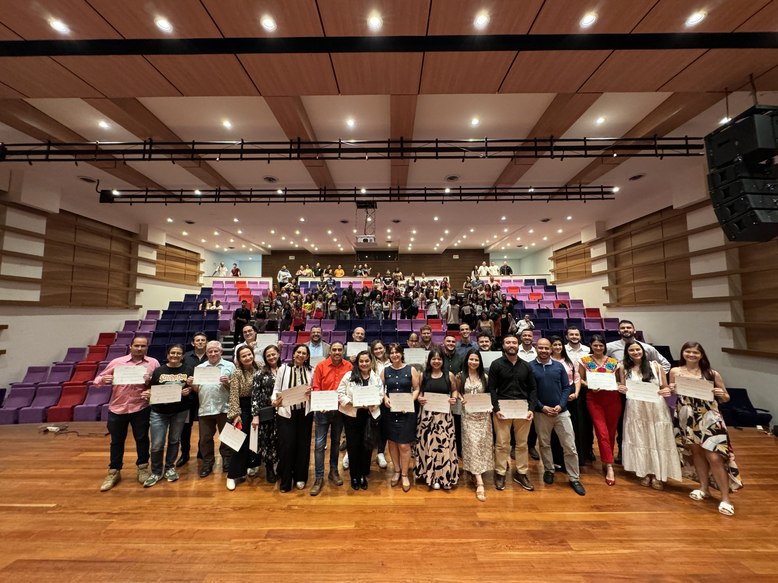 La Facultad de Bellas Artes y Humanidades de la Universidad Tecnológica de Pereira invita a la comunidad universitaria y a la ciudadanía en general a conocer su Informe de Gestión 2024, el cual estará disponible a partir del lunes 5 de mayo, a las 8:00 a. m.