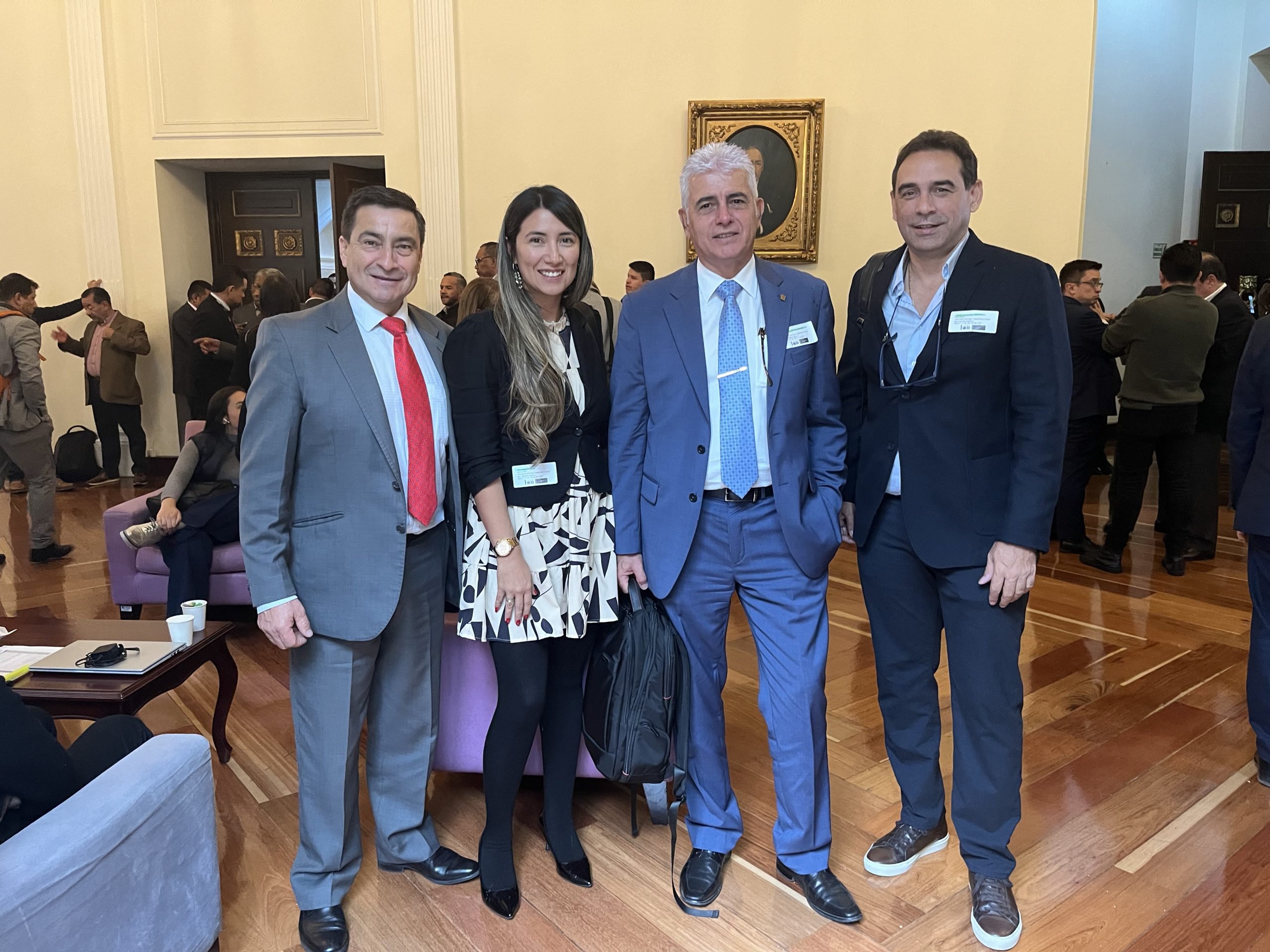 La Universidad Tecnológica de Pereira, a través de su Vicerrectoría Administrativa y Financiera, continúa consolidando una gestión articulada, responsable y estratégica para garantizar la sostenibilidad financiera de la institución y el cumplimiento de su misión educativa.