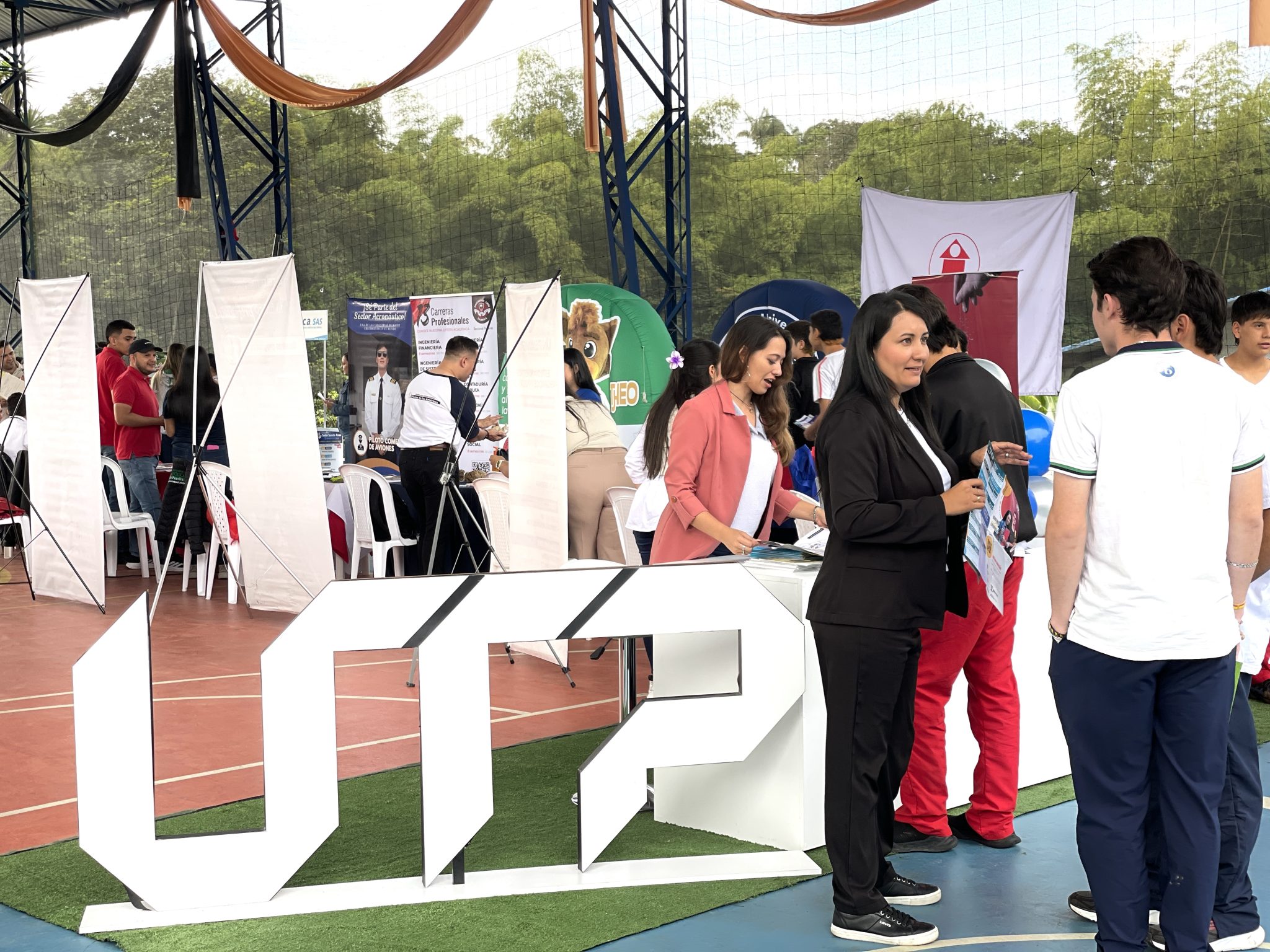 Por primera vez la UTP participa en la feria de colegios de calendario ...