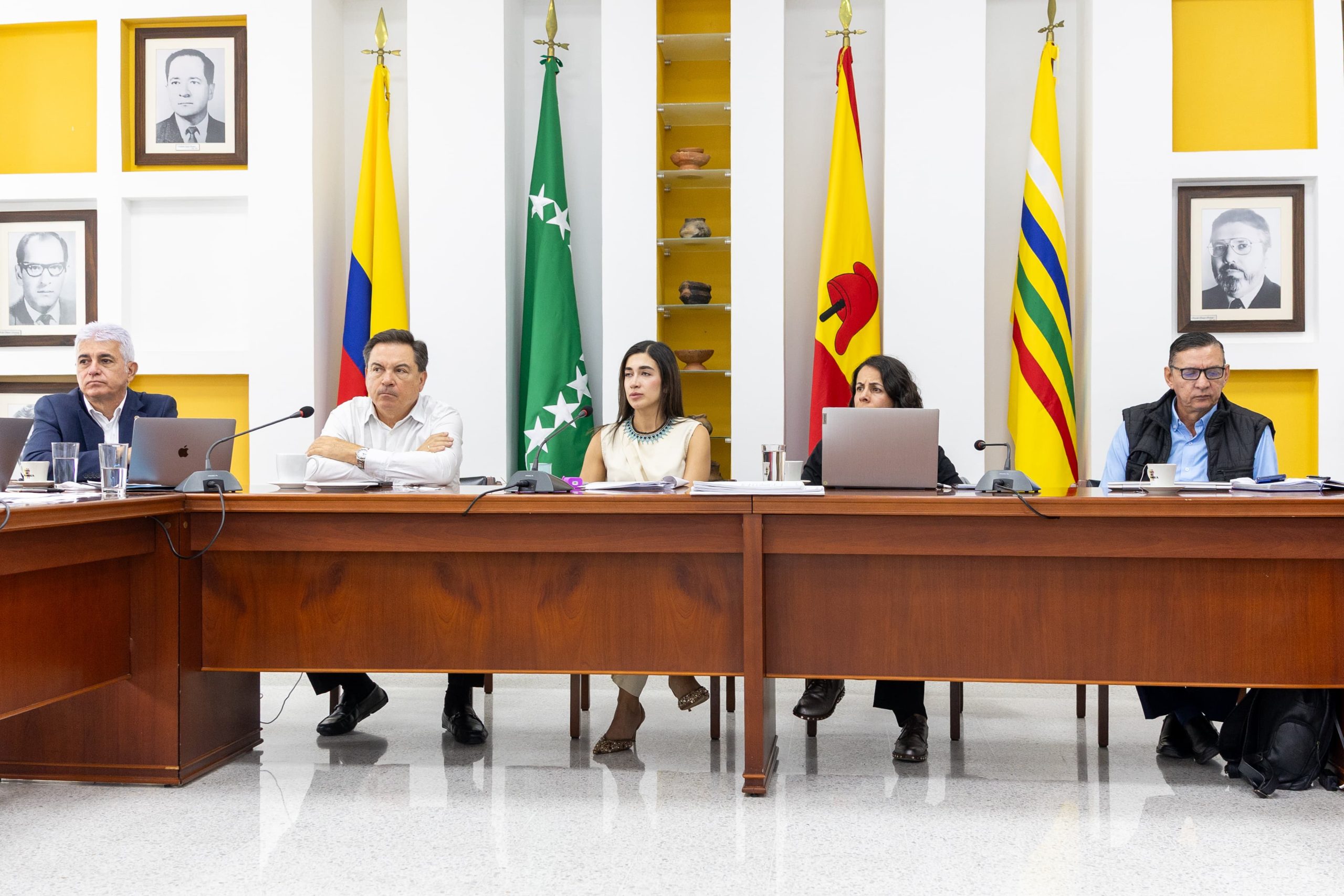 El pasado 4 de junio de 2025, se desarrolló una nueva sesión del Consejo Superior de la Universidad Tecnológica de Pereira, en la que se trataron temas clave para el fortalecimiento institucional y académico.