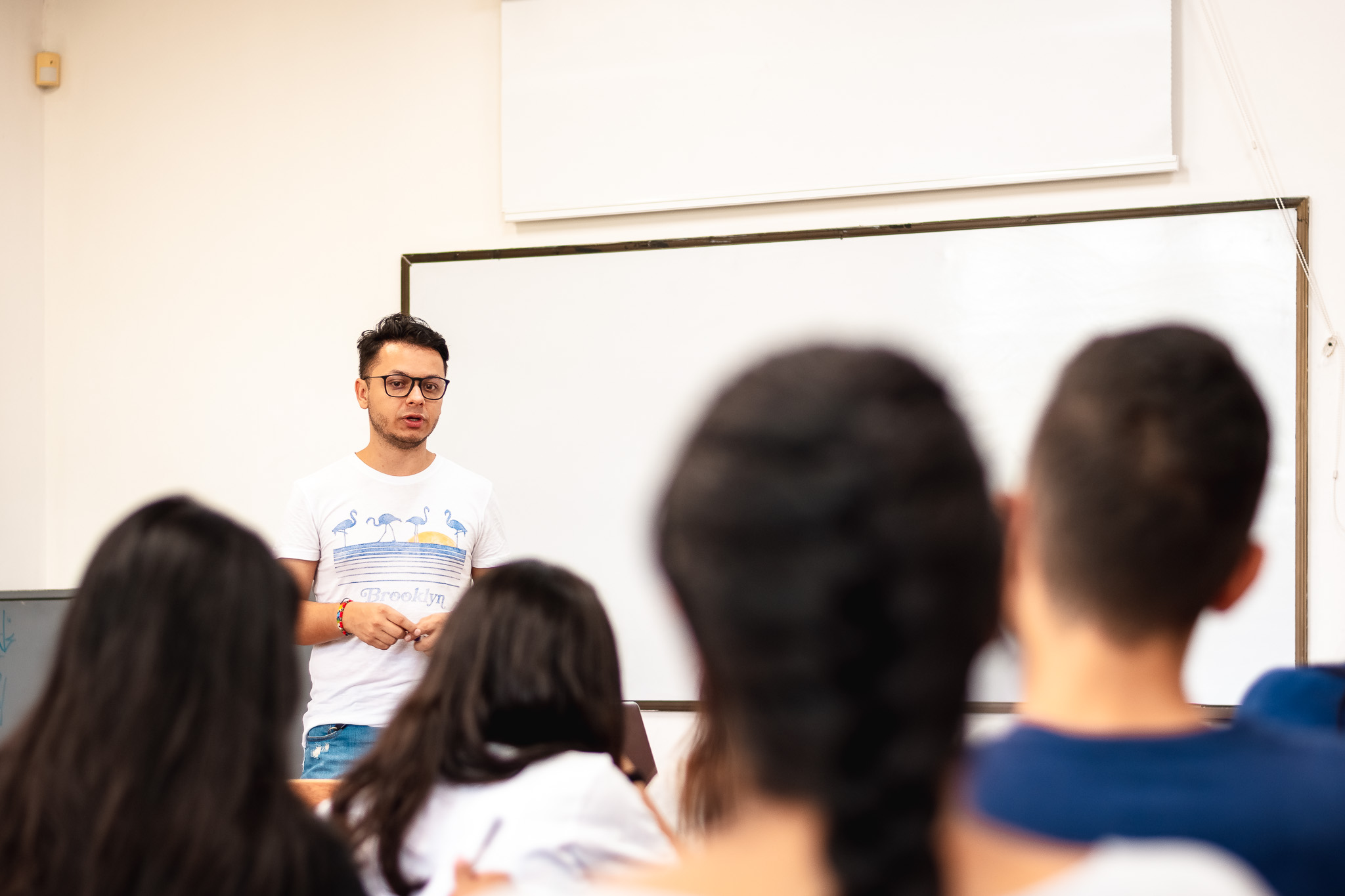 La Vicerrectoría Académica de la Universidad Tecnológica de Pereira (UTP) llevará a cabo la jornada de docencia universitaria titulada "Transforma tu práctica docente", una iniciativa orientada a fortalecer las habilidades pedagógicas y fomentar la innovación educativa en el entorno universitario. La actividad se realizará el próximo jueves 14 de noviembre, iniciando a las 8:00 a.m. y tendrá una duración de cuatro horas.