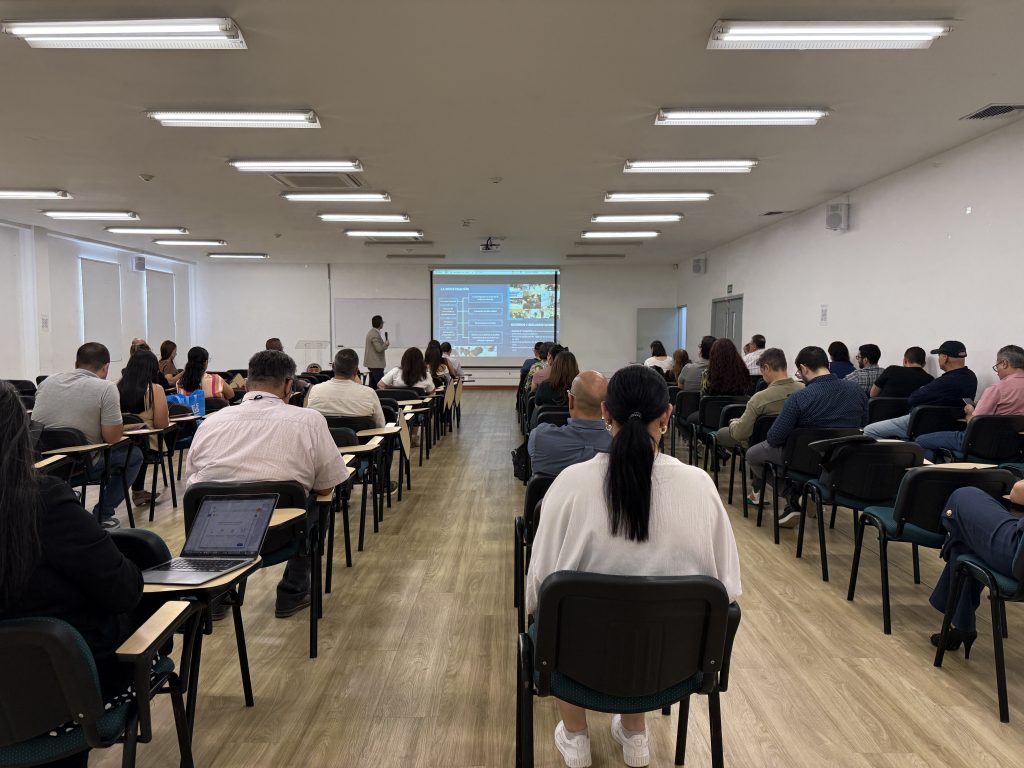 La Vicerrectoría de Investigaciones, Innovación y Extensión de la Universidad Tecnológica de Pereira llevó a cabo el Encuentro con Comités de Investigación, Innovación y Extensión de las Facultades, un espacio de diálogo y construcción colectiva orientado a fortalecer la investigación y la proyección internacional de la institución.