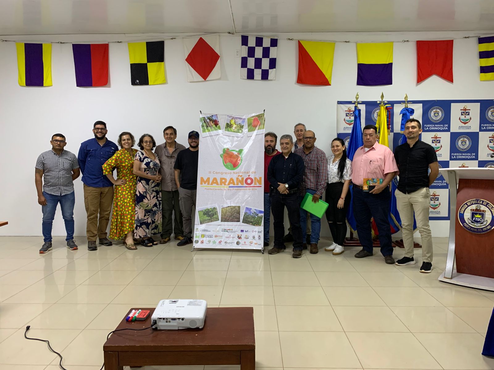 En una visita estratégica al departamento del Vichada, el decano de la Facultad de Ciencias Agrarias y Agroindustria de la Universidad Tecnológica de Pereira, Jorge Augusto Montoya Arango, se reunió con empresarios del sector agroindustrial para explorar oportunidades de colaboración enfocadas en el desarrollo y la comercialización sostenible del marañón, una fruta nativa con alto potencial económico y agroindustrial.