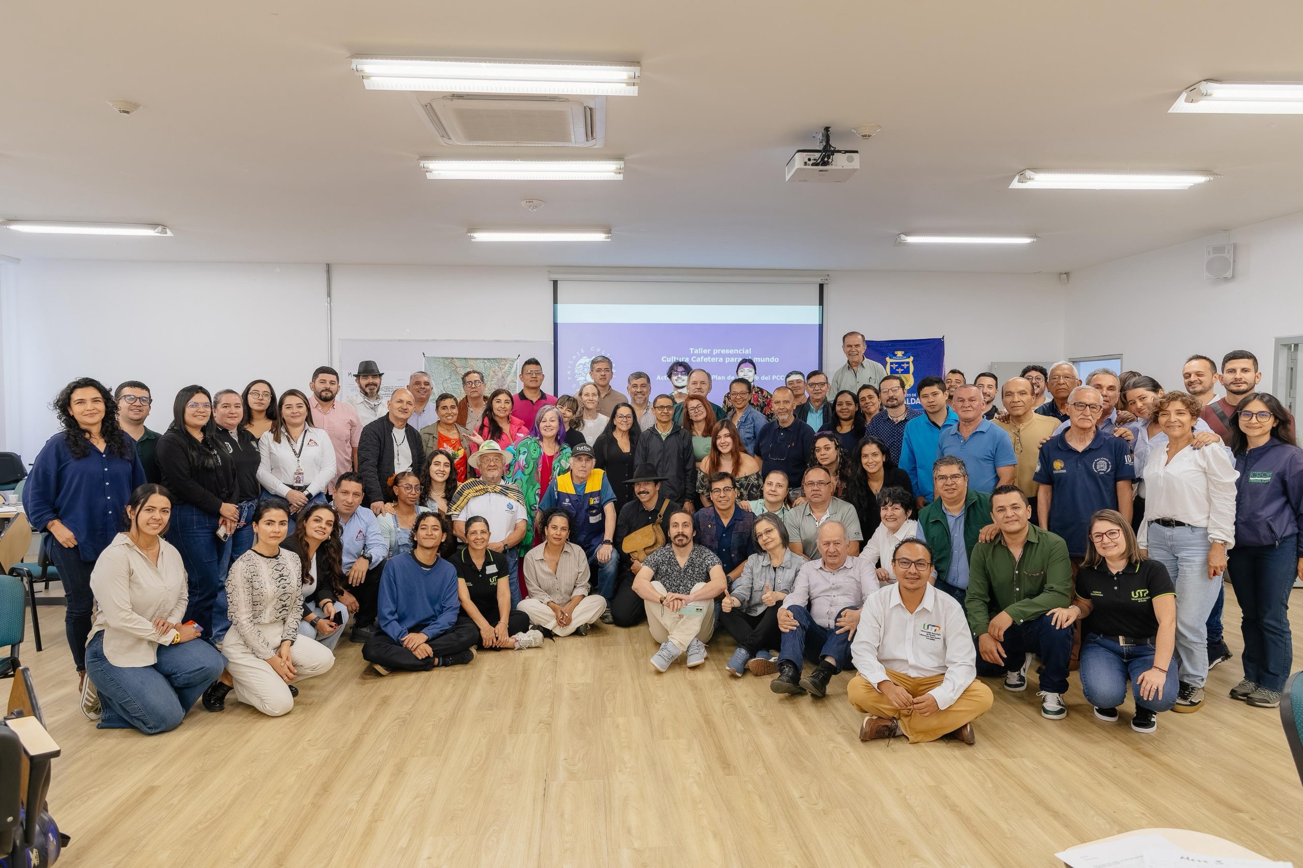 La Universidad Tecnológica de Pereira fue protagonista en un taller regional clave, enfocado en revisar y fortalecer el Plan de Manejo para la Sostenibilidad del Paisaje Cultural Cafetero (PCC). El evento reunió a representantes sociales, institucionales y académicos, de los cuatro departamentos que conforman este patrimonio mundial, con el objetivo de responder de manera rigurosa a los retos actuales del territorio.