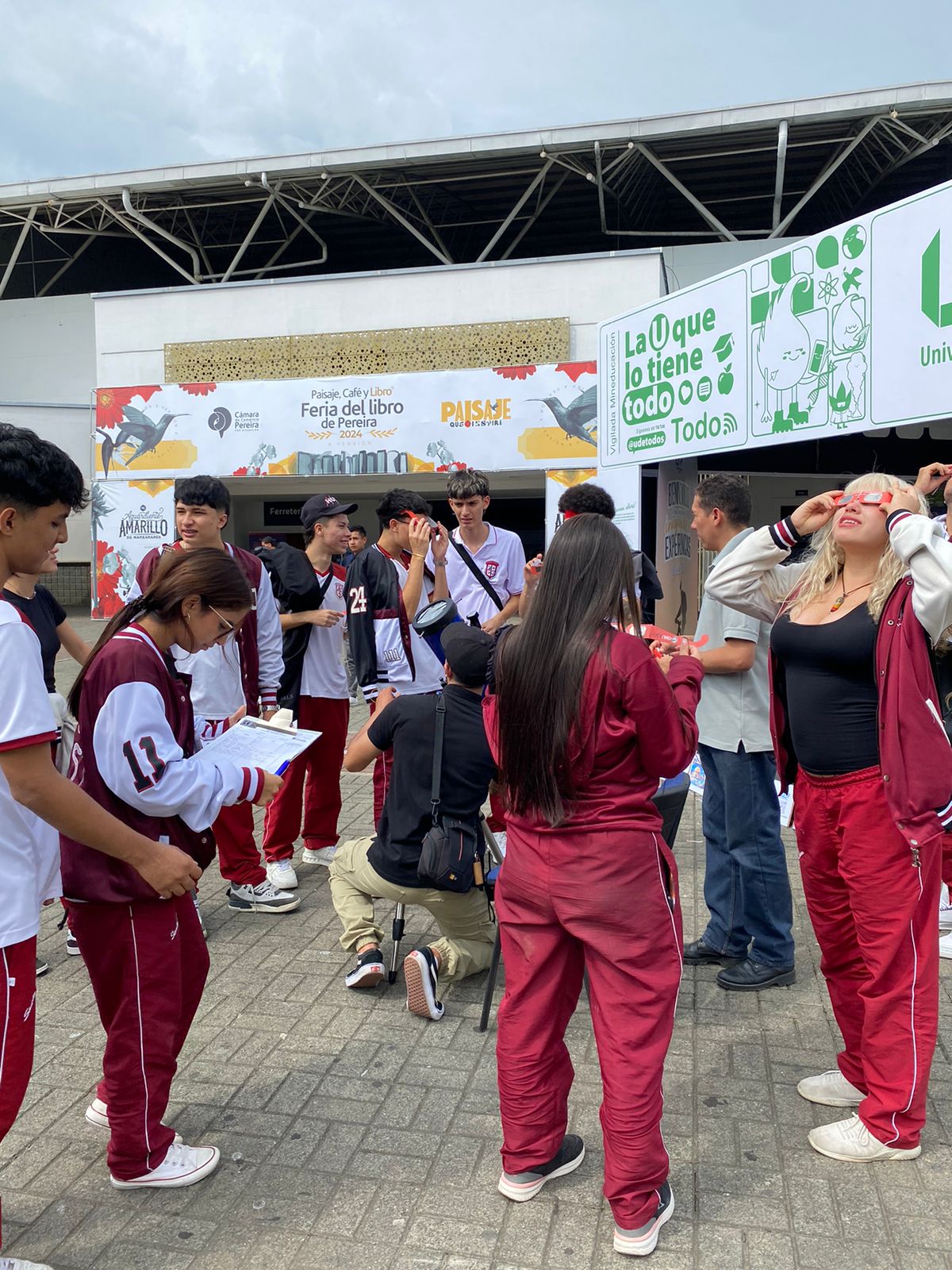 Todos los asistentes a Expofuturo podrán disfrutar de esta exposición que hace parte de las iniciativas de apropiación social del conocimiento de la UTP y que llega a la Feria del Libro de Pereira para extender al público el conocimiento científico. Los esperamos para ver el sol y entenderlo.