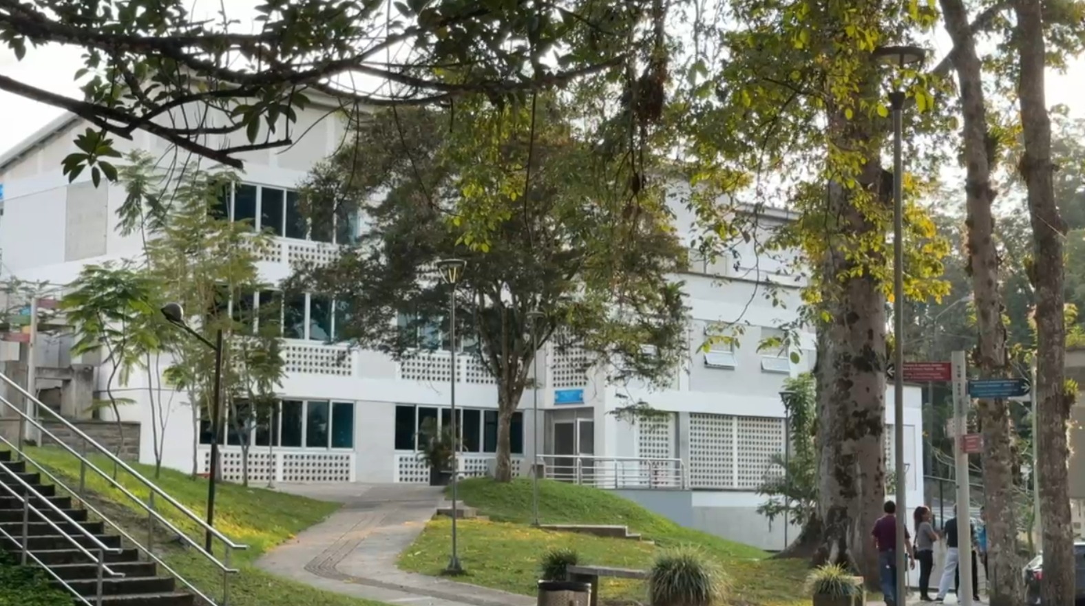 La Facultad de Mecánica Aplicada de la Universidad Tecnológica de Pereira, realizará un desayuno de trabajo con empleadores de sectores afines a ingeniería civil, una iniciativa liderada por el programa de Ingeniería Civil en conjunto con la Asociación de Egresados ASEUTP. El evento se llevará a cabo el próximo miércoles 23 de julio a las 7:00 a.m. en el Salón Orquídeas del Jardín Botánico de la UTP. 