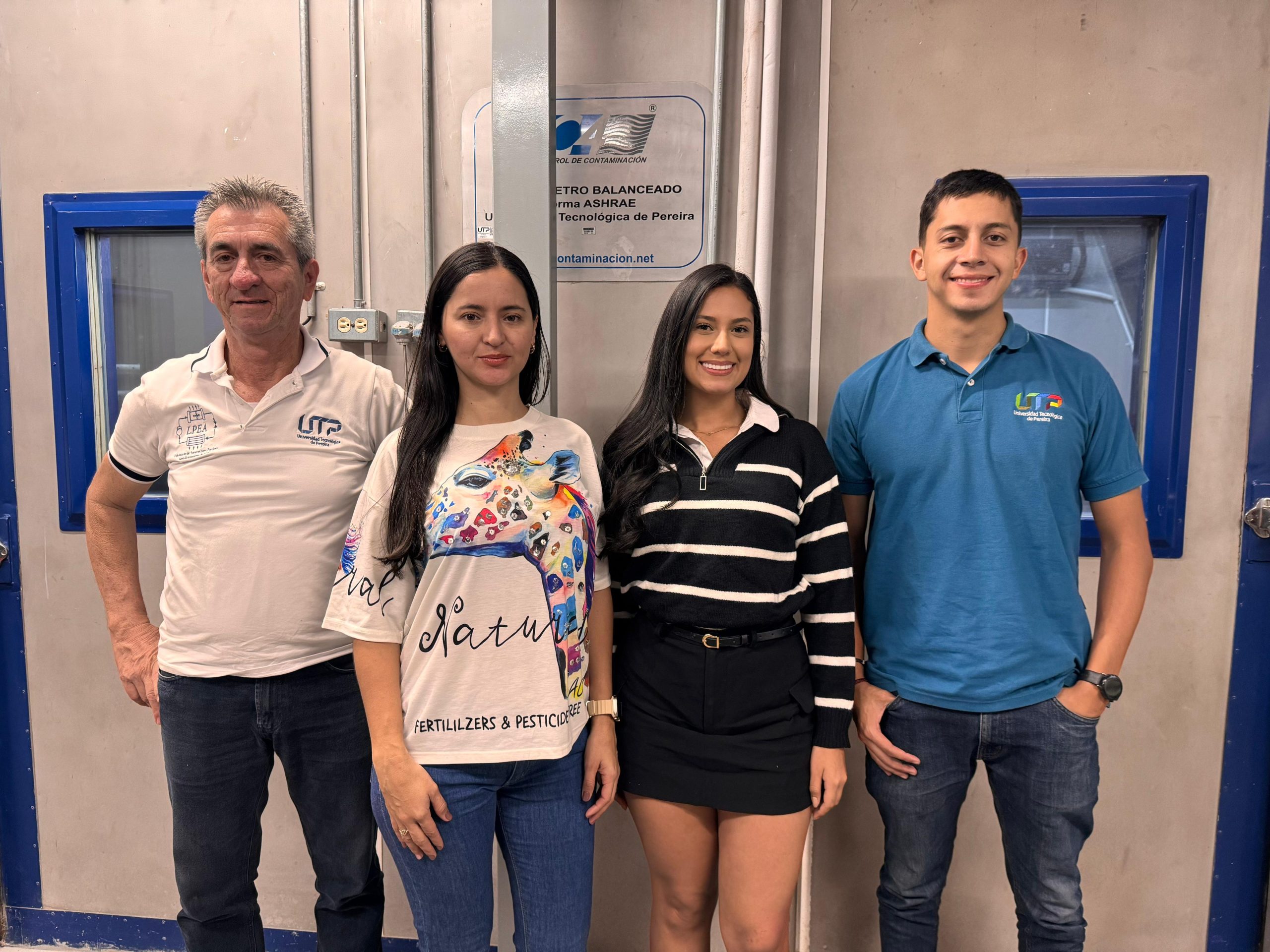 Con dos décadas de trayectoria, el Laboratorio de Ensayos para Equipos Acondicionadores de Aire de la Facultad de Mecánica Aplicada de la Universidad Tecnológica de Pereira se consolida como una de las principales referencias en eficiencia energética del país. Acreditado bajo la norma ISO/IEC 17025, este laboratorio es pionero en servicios técnicos, investigación aplicada y formación especializada.