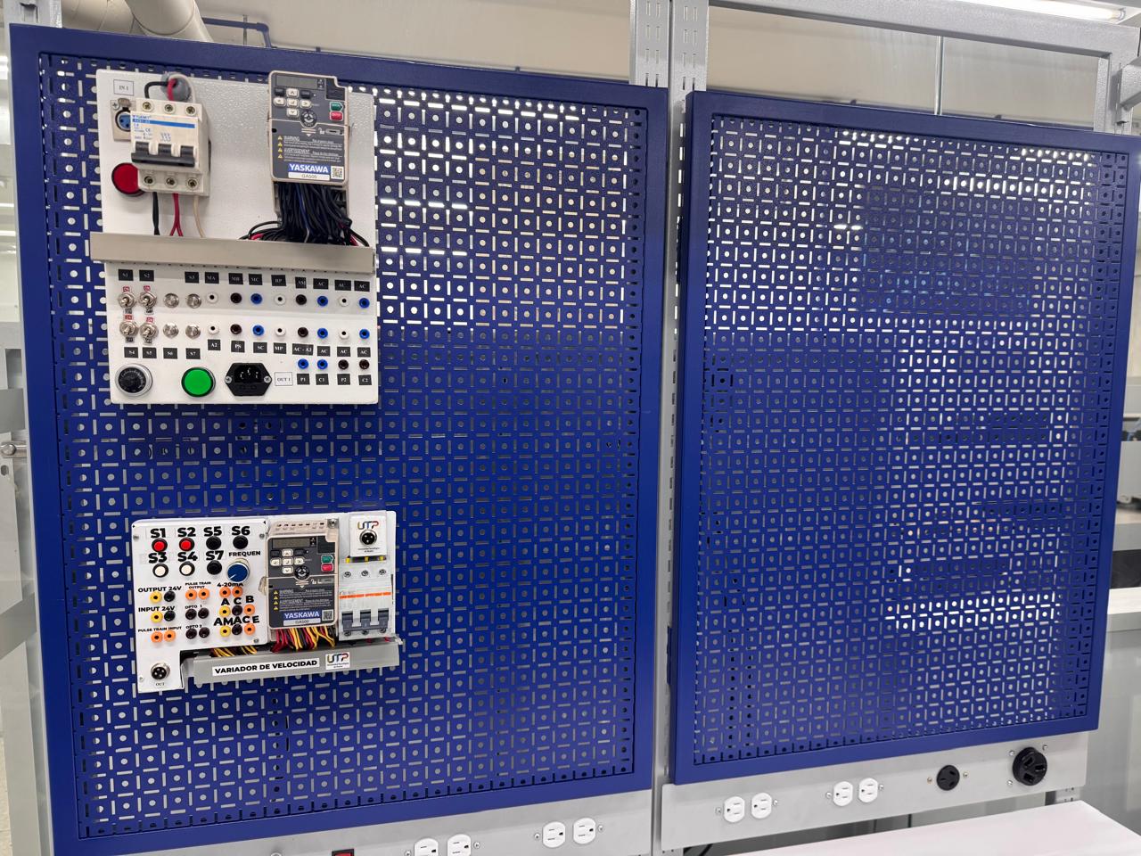Desde su creación en 2008, el Semillero de Investigación en Mecabótica, adscrito a la Facultad de Tecnología de la Universidad Tecnológica de Pereira, se ha consolidado como un escenario clave para la formación temprana en investigación aplicada, el aprendizaje tecnológico y el desarrollo de habilidades prácticas en estudiantes del programa de Ingeniería Mecatrónica, así como en aquellos interesados en las áreas de automatización, inteligencia artificial y robótica.