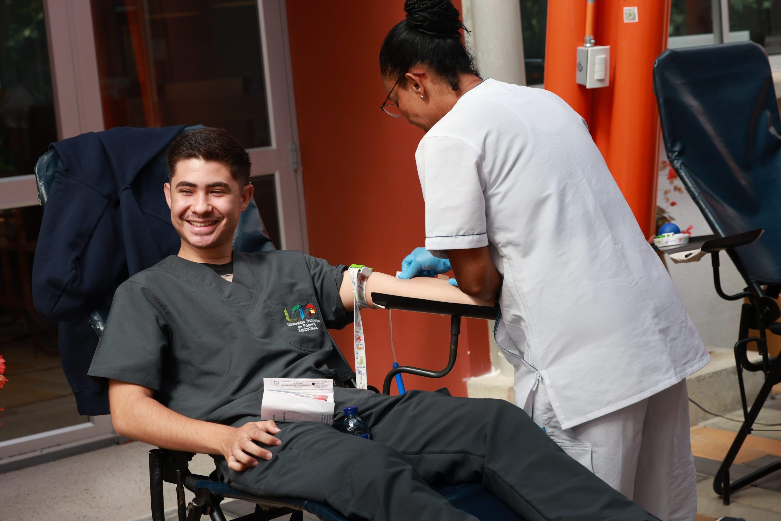 La Universidad Tecnológica de Pereira (UTP) invita a toda la comunidad académica y al público en general a participar en la Campaña de Donación Sary Arango Gaviria, que se llevará a cabo el viernes 8 de noviembre de 8:00 a.m. a 5:00 p.m. en el Bloque 16C, ubicado detrás de la Facultad de Ciencias de la Salud.